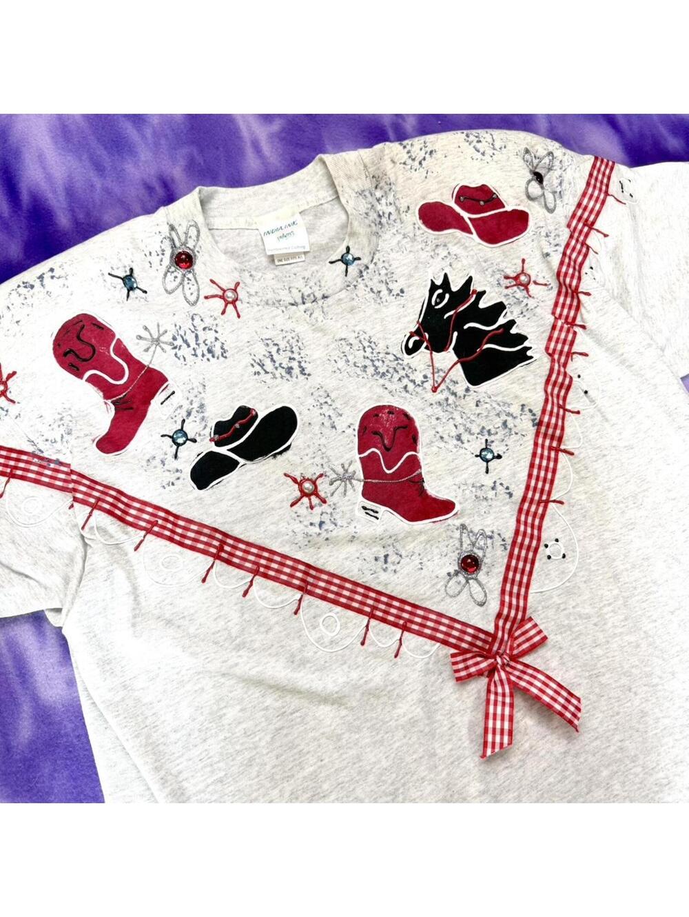 Vtg 80s Handpainted grey cowboy boot graphic tee with red gingham trim